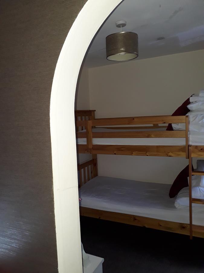 Ben Lawers Hotel ภายนอก รูปภาพ