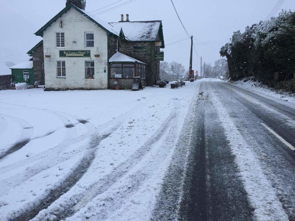 Ben Lawers Hotel ภายนอก รูปภาพ
