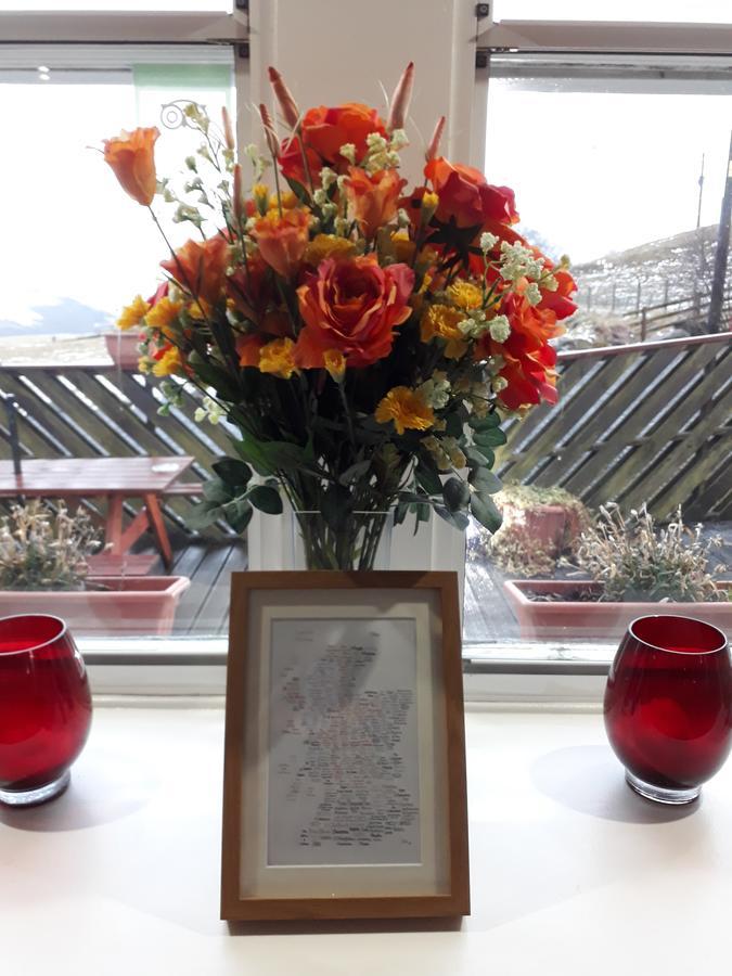 Ben Lawers Hotel ภายนอก รูปภาพ