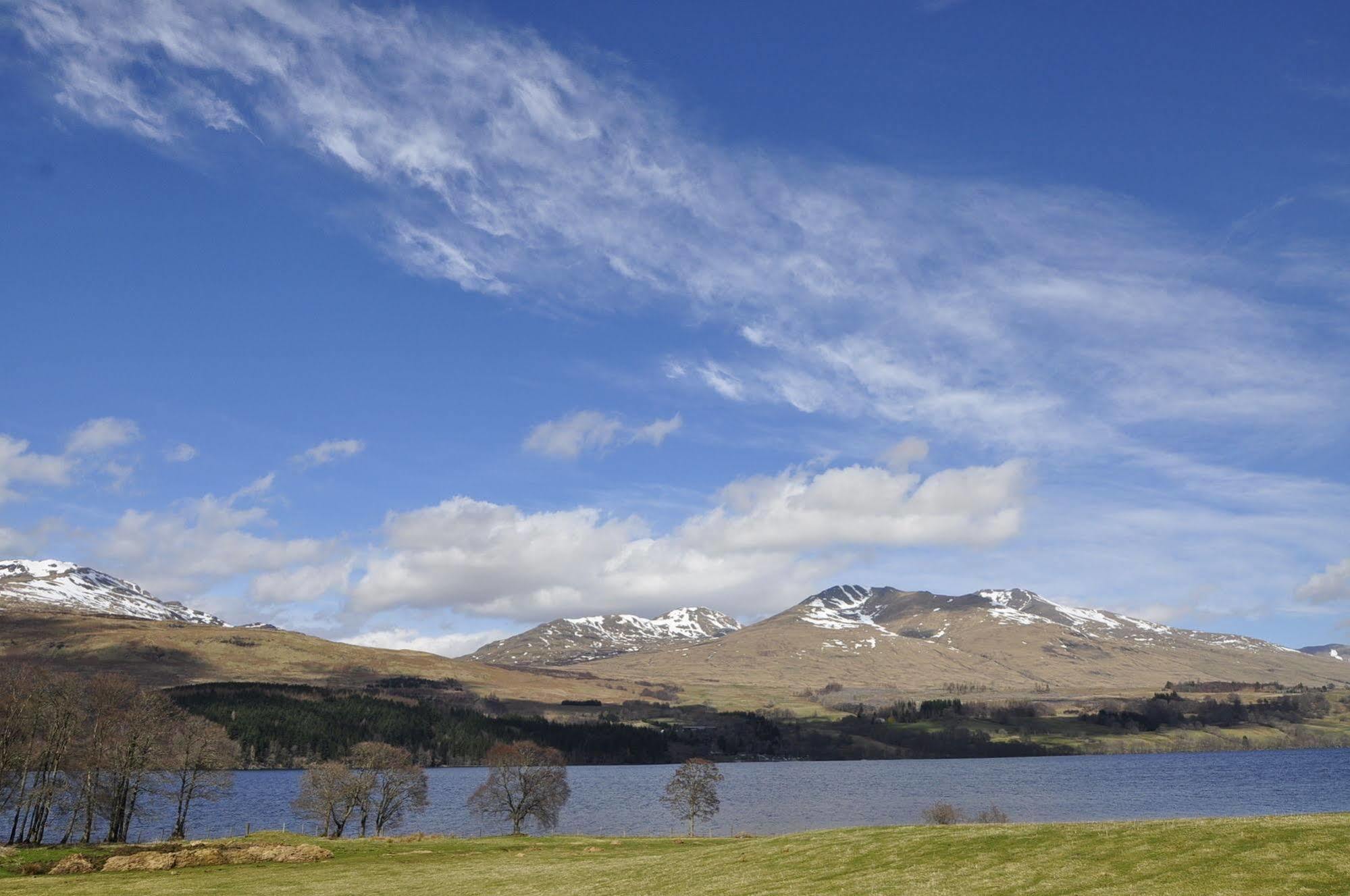 Ben Lawers Hotel ภายนอก รูปภาพ